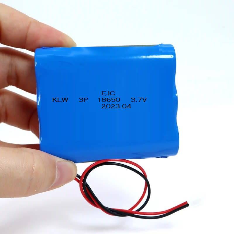 EJC 18650 three-cell 3.7V battery pack - representative triple-pack form