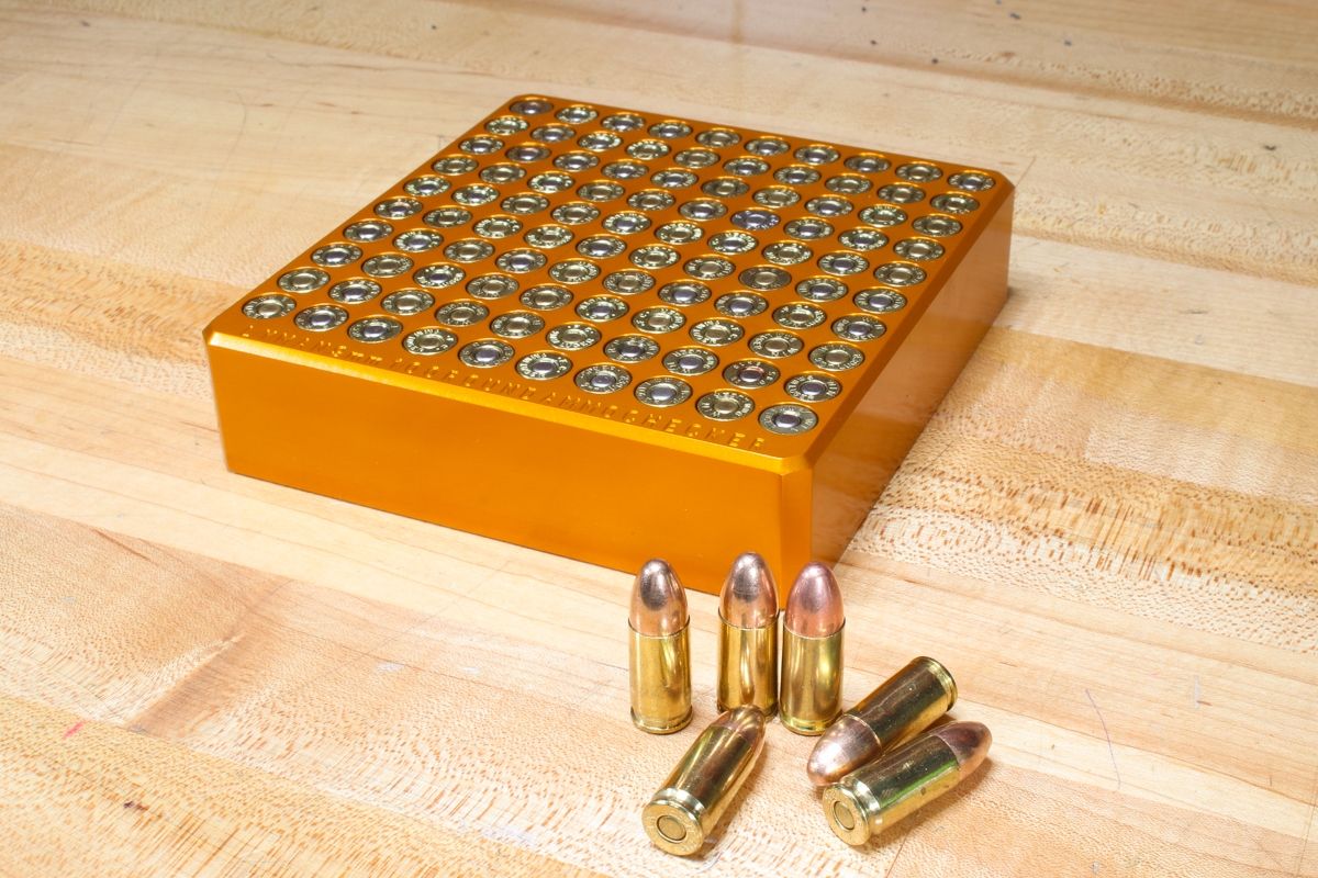 LYMAN AMMO CHECKER BLOCK 100 HOLE 9MM - NeonSales {{ shop.shopifyCountryName }}