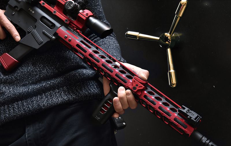 UTG AR15 15" M-LOK FREE FLOAT HANDGUARD RED BLACK