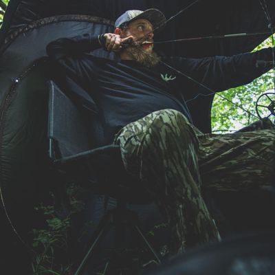 AMERISTEP SILENT SWIVEL BLIND CHAIR