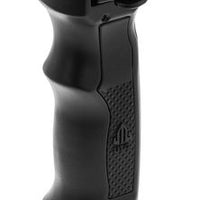 UTG D-GRIP QD PICATINNY MOUNT