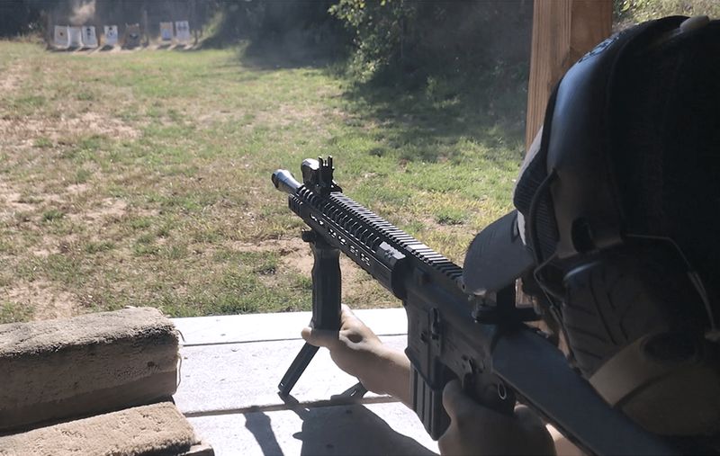 UTG D-GRIP QD PICATINNY MOUNT