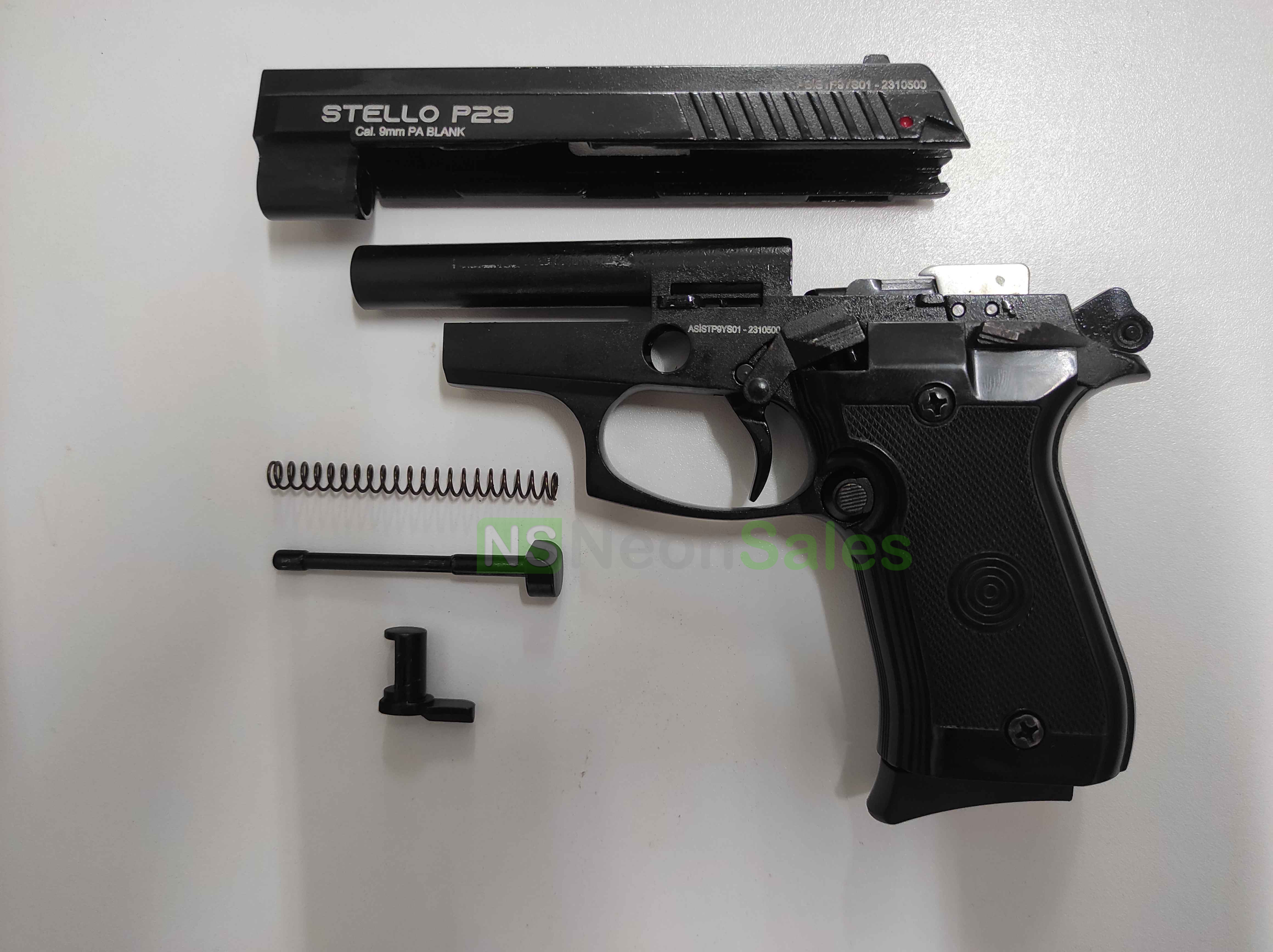 STELLO P29 BLANK GUN +10 BLANKS +HOLSTER + TEARGAS