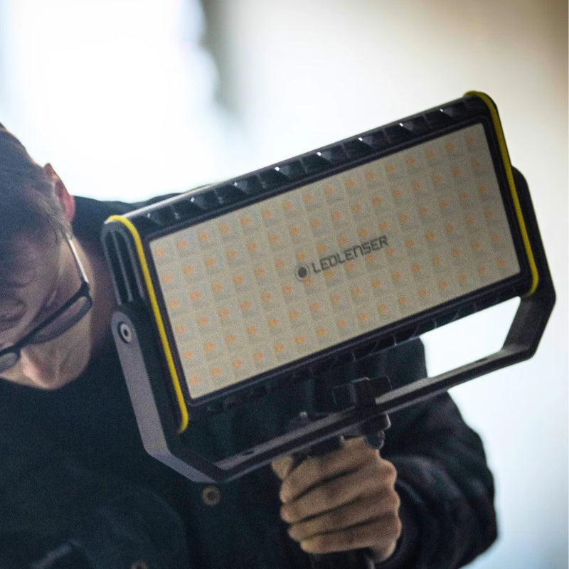 Ledlenser AF12R Work Floodlight (8 of 9)