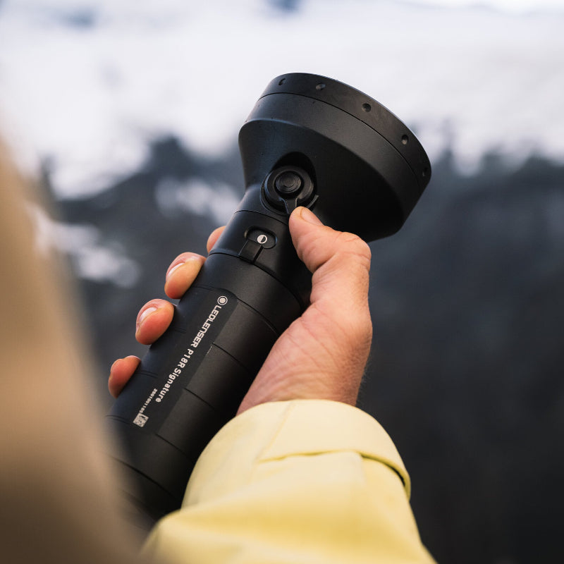 Ledlenser P18R Signature Flashlight (5 of 7)