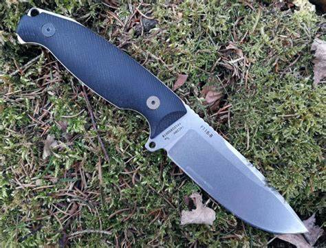 RUIKE FULL TANG KNIFE JAGER F118-B WITH SCABBARD