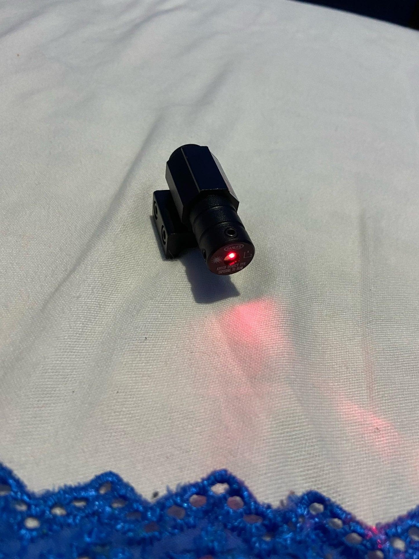 AT UNDERBARREL RED LASER DOT - PICATINNY - NeonSales {{ shop.shopifyCountryName }}