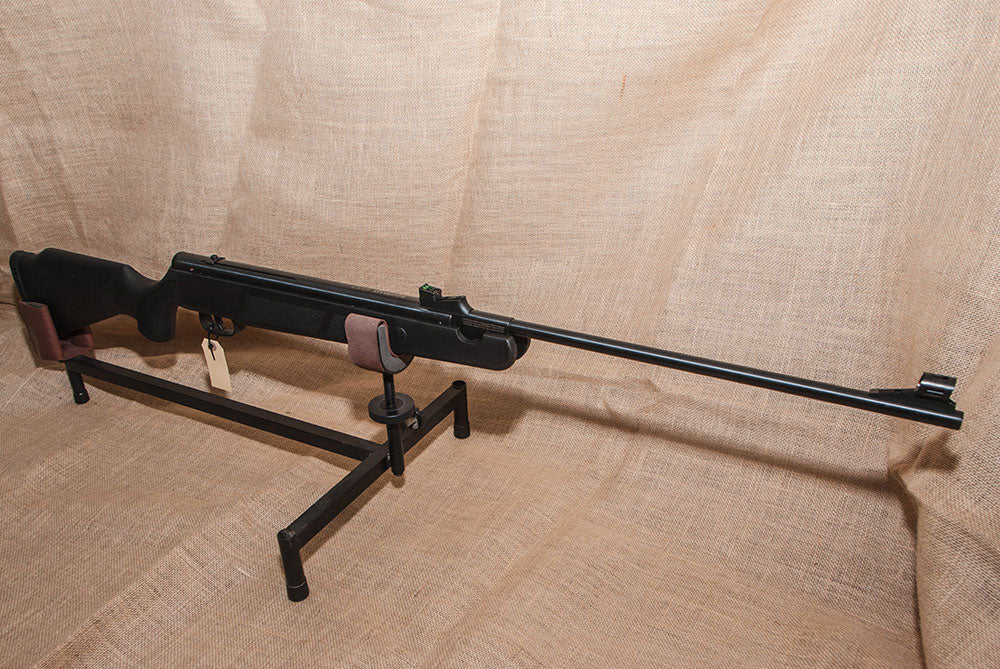 BEEMAN BLACK BEAR SPRING RIFLE 5.5MM - NeonSales {{ shop.shopifyCountryName }}