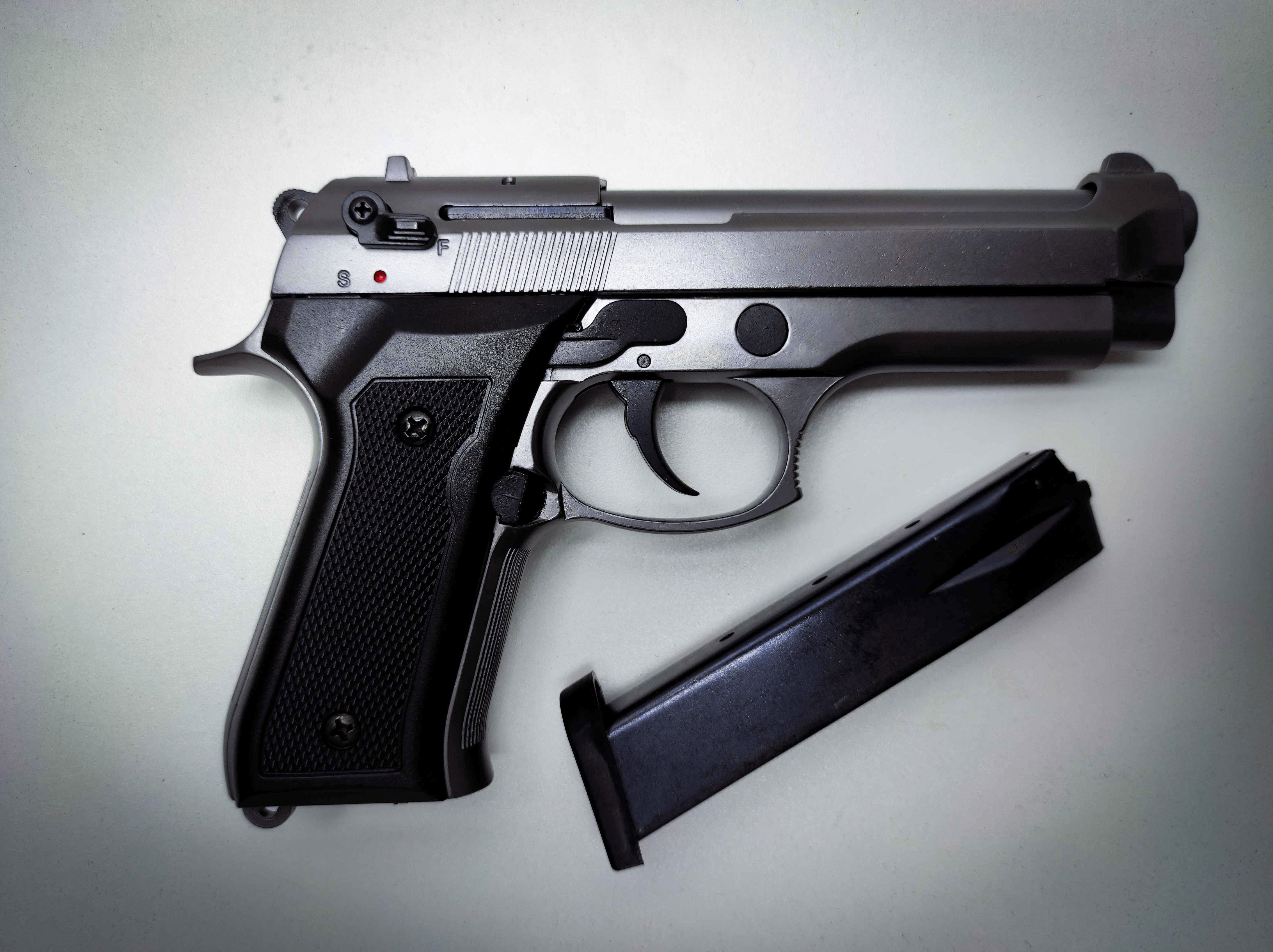 BLOW F92 BLANK GUN - FUME - NeonSales {{ shop.shopifyCountryName }}