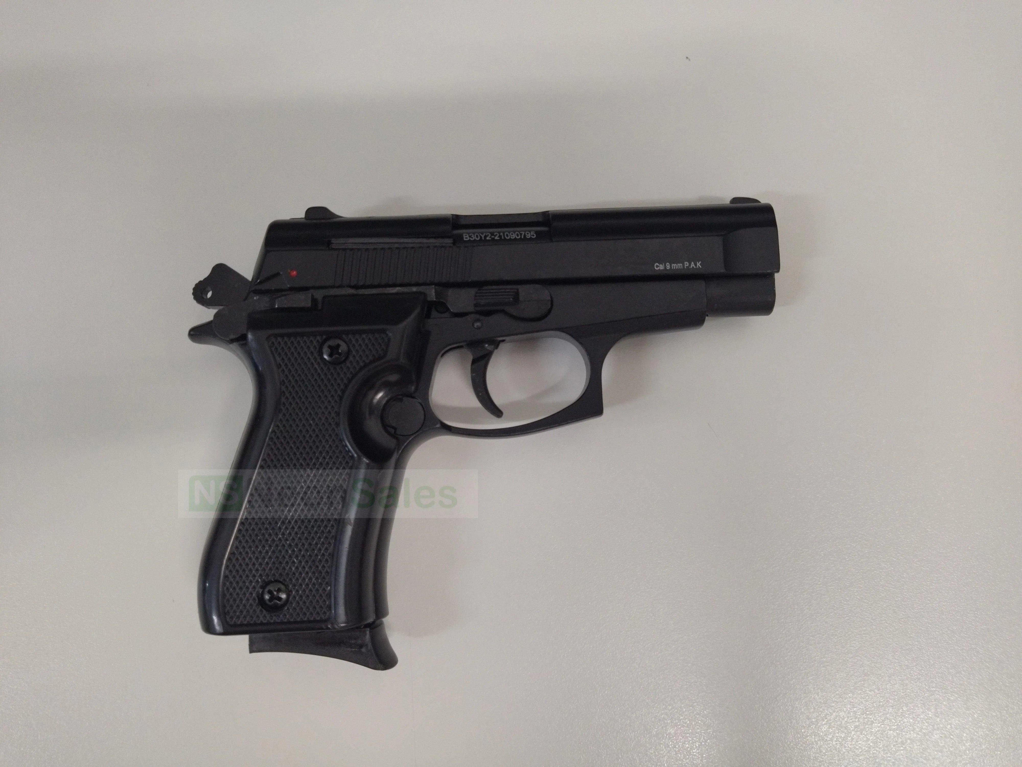 BLOW P29 BLACK + 15 BLANKS + HOLSTER - NeonSales {{ shop.shopifyCountryName }}