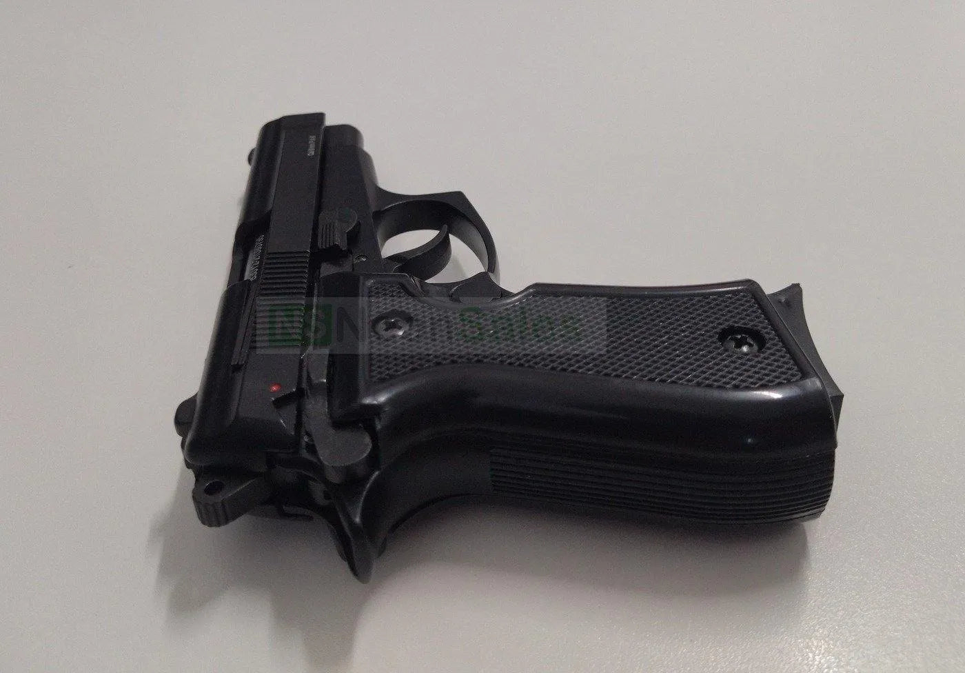 BLOW P29 BLACK + 15 BLANKS + HOLSTER - NeonSales {{ shop.shopifyCountryName }}
