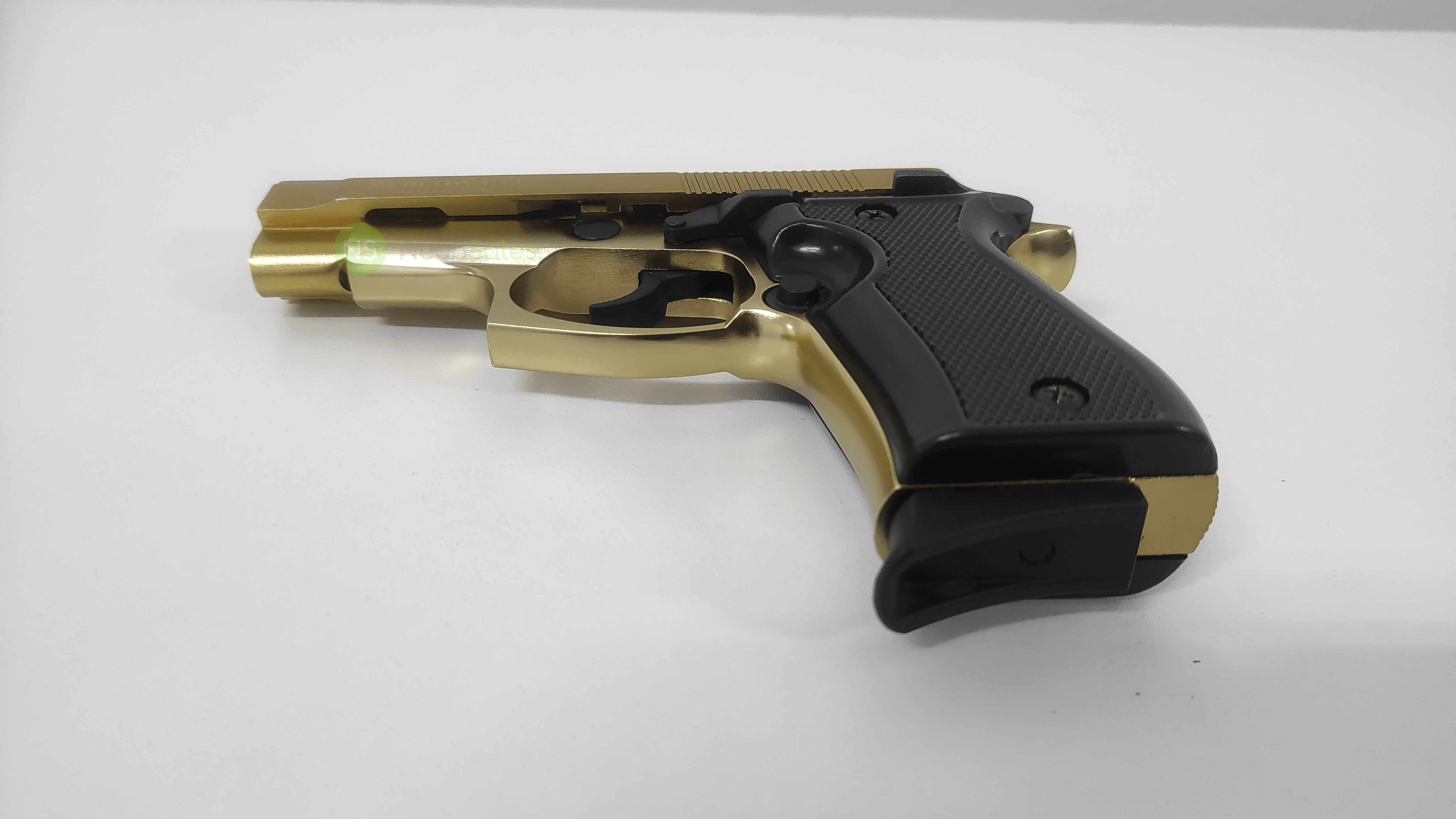 BLOW P29 BLANK GUN - GOLD W/ BLACK GRIPS & TRIM - NeonSales {{ shop.shopifyCountryName }}