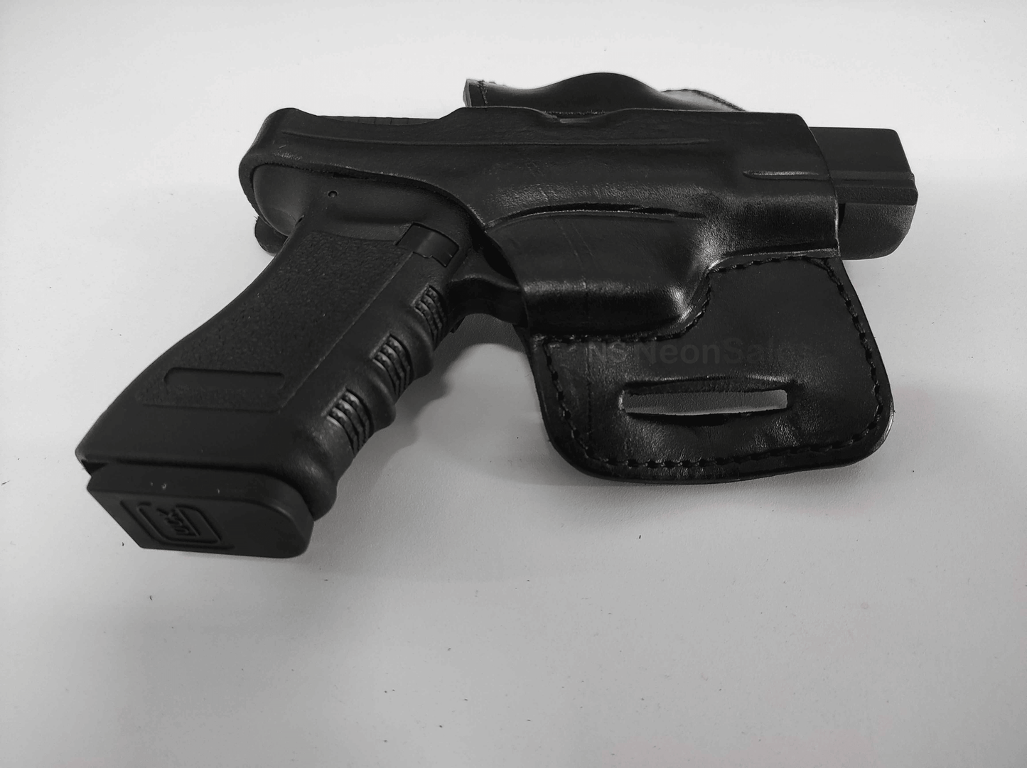 EL PASO HARD LEATHER BIKINI HOLSTER, GLOCK 17/19 - NeonSales {{ shop.shopifyCountryName }}
