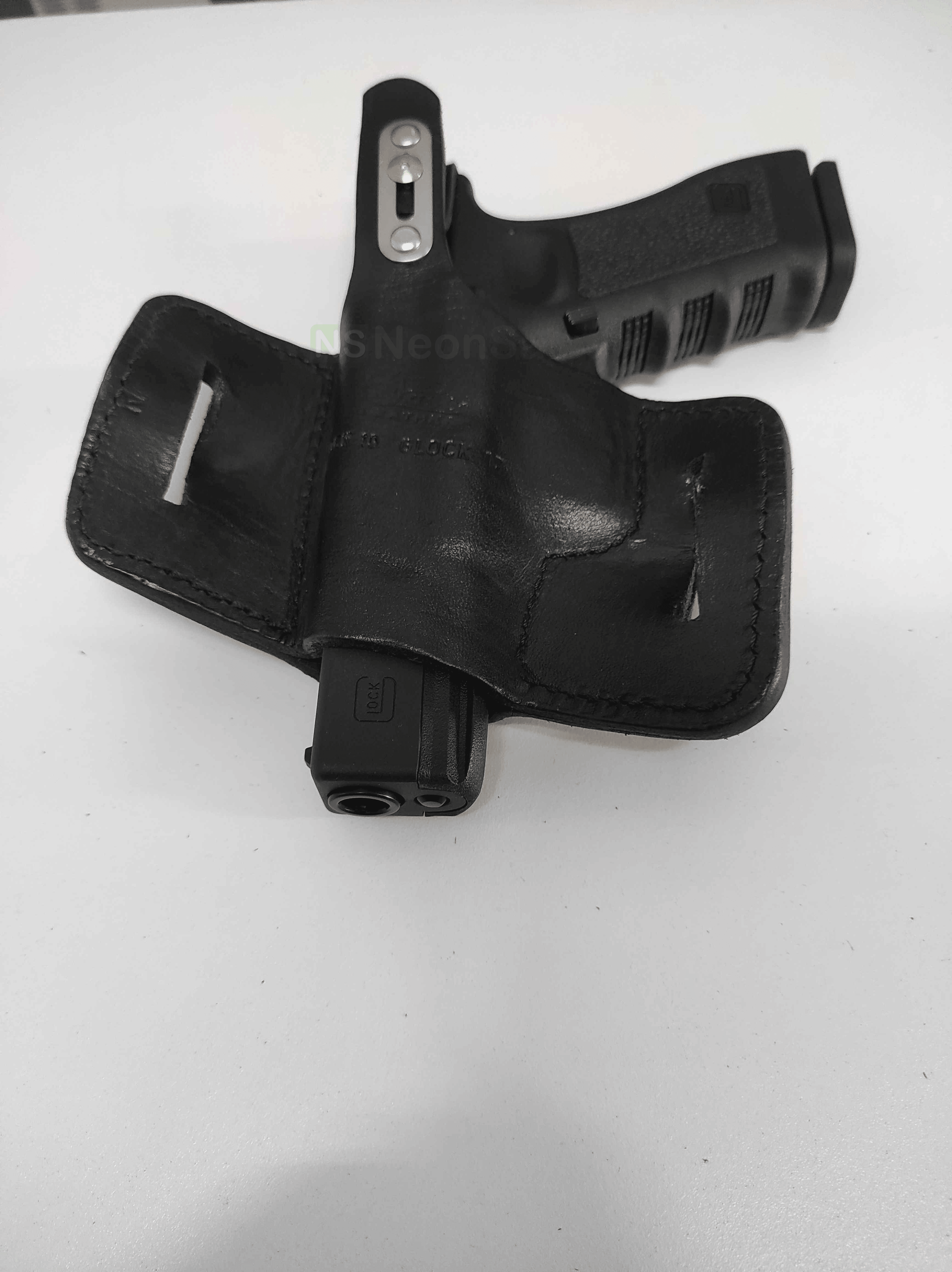 EL PASO HARD LEATHER BIKINI HOLSTER, GLOCK 17/19 - NeonSales {{ shop.shopifyCountryName }}