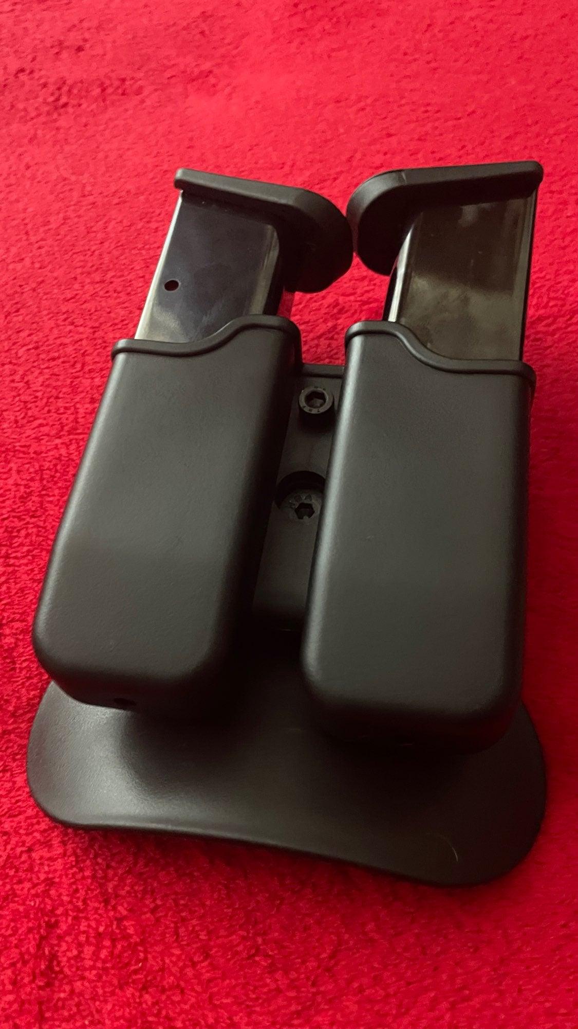 HARDSHELL DUAL MAGAZINE HOLDER W/ PADDLE - NeonSales {{ shop.shopifyCountryName }}