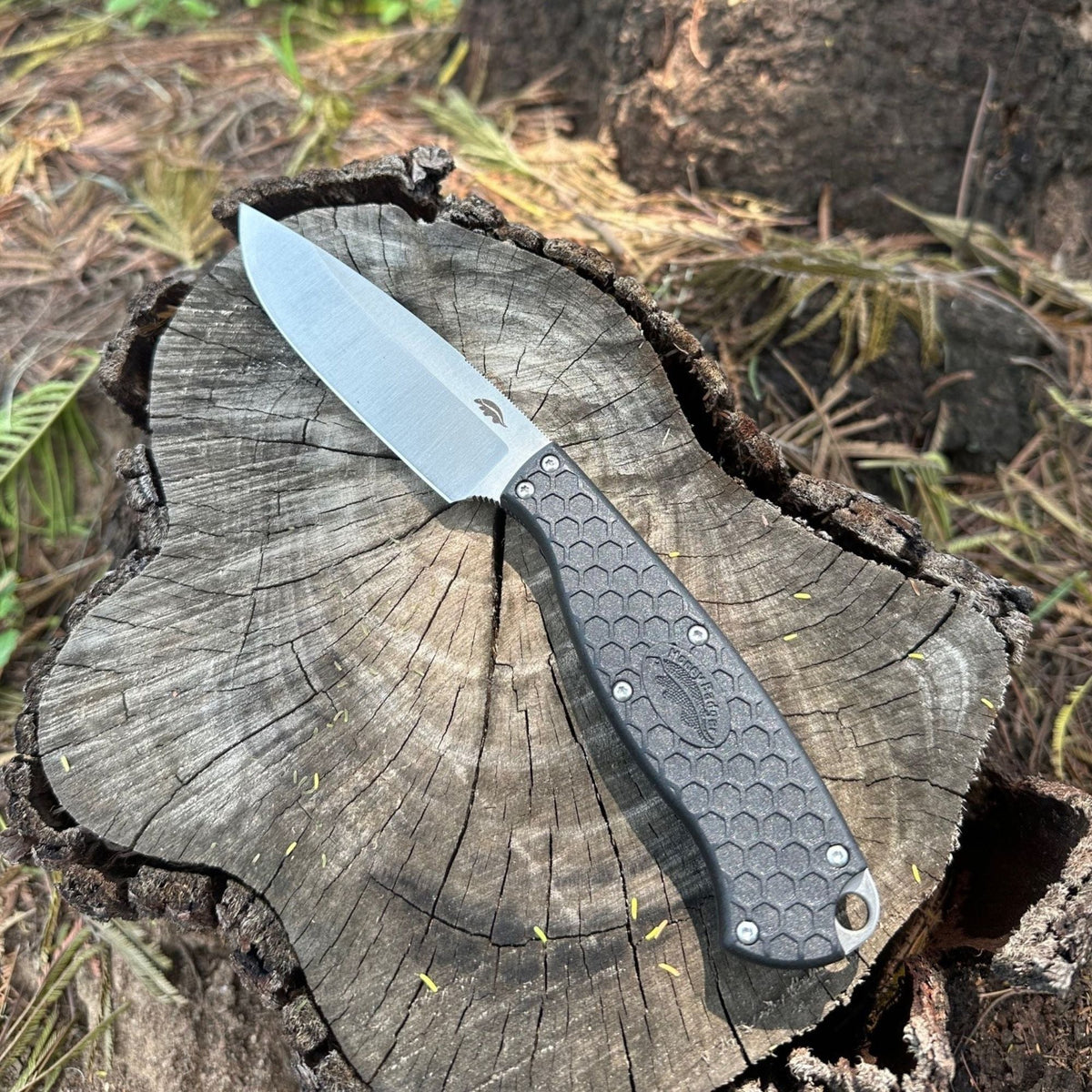 Honey Badger Outfitter fixed blade knife Black