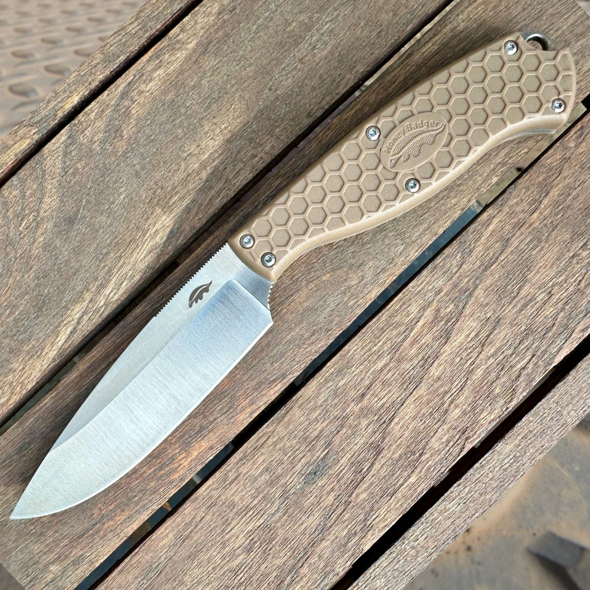 Honey Badger Outfitter fixed blade knife Tan