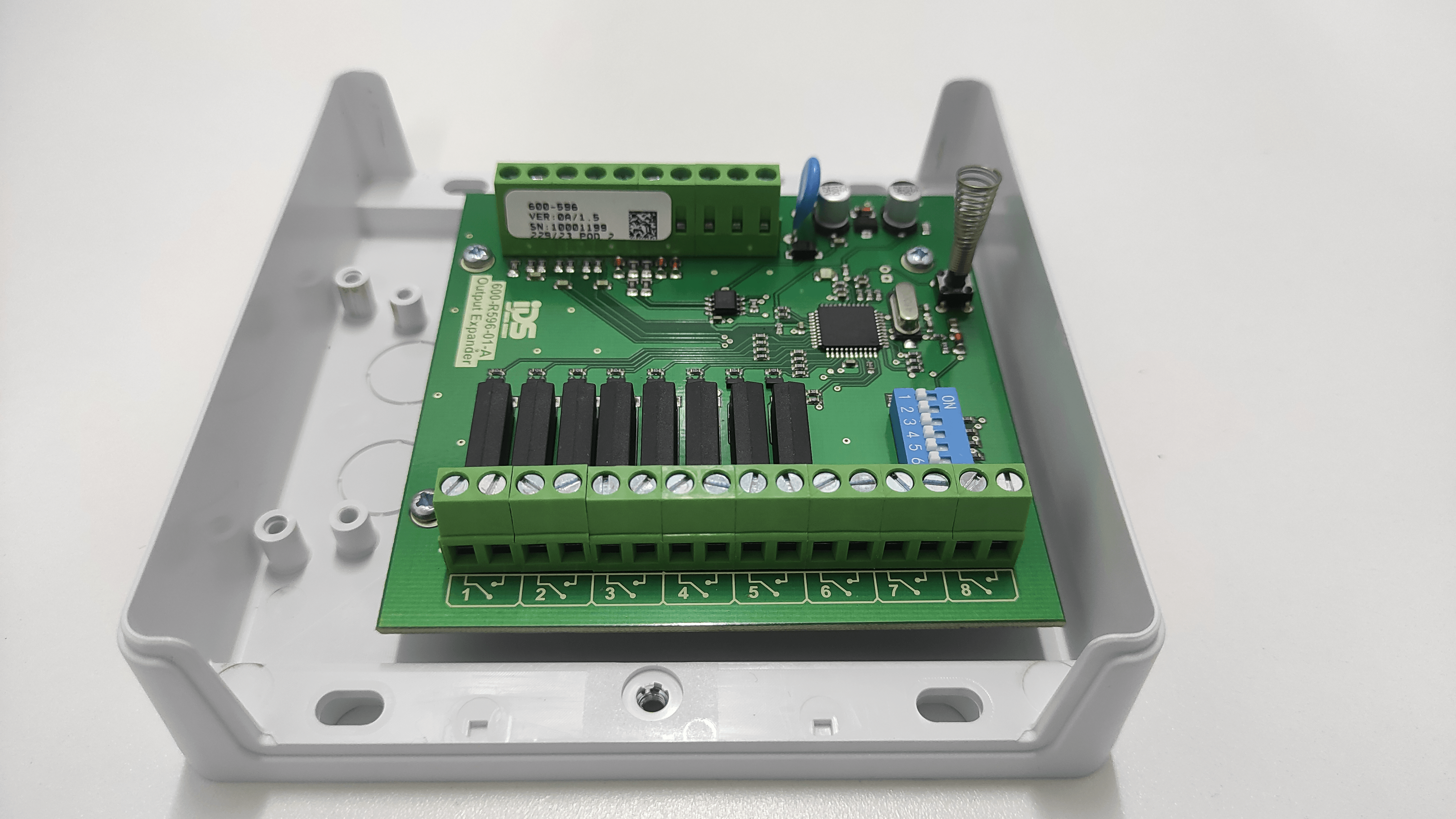 IDS 8CH OUTPUT EXPANDER RELAY - NeonSales South Africa