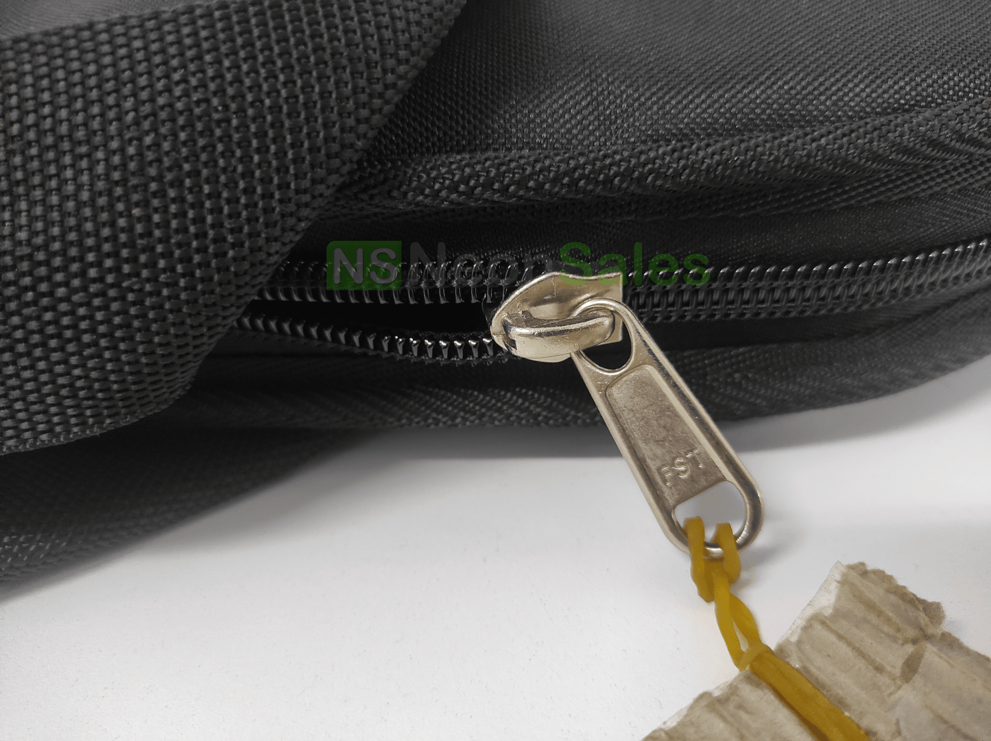 MAVERICK DELUXE ASSAULT RIFLE BAG 31" - BLACK - NeonSales {{ shop.shopifyCountryName }}