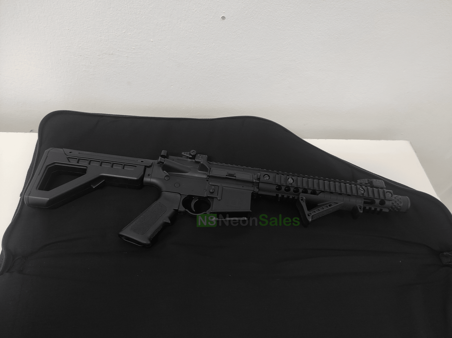 MAVERICK DELUXE ASSAULT RIFLE BAG 31" - BLACK - NeonSales {{ shop.shopifyCountryName }}
