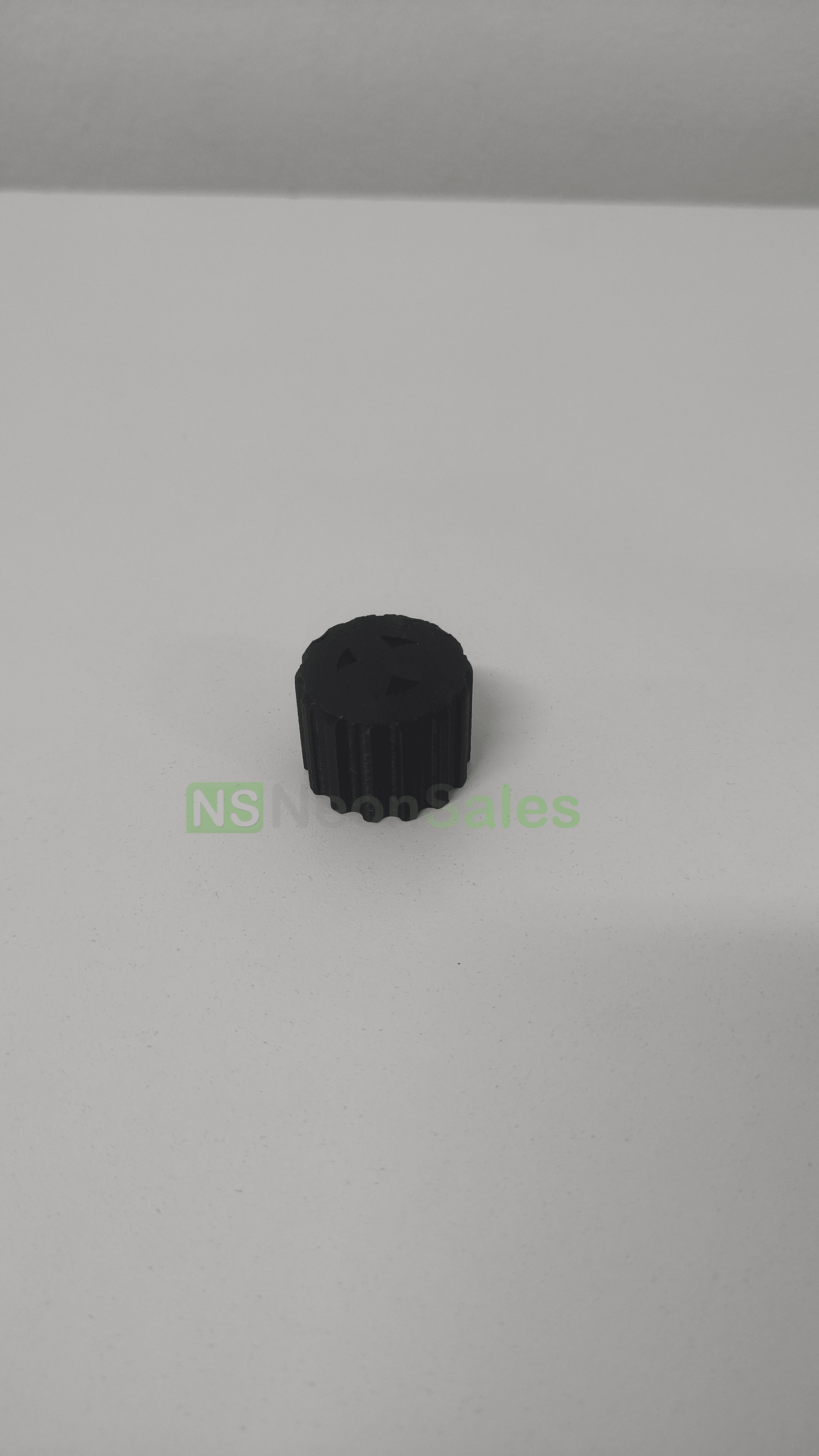 PAINTBALL TANK PROTECTIVE SCREW-ON CAP, G1/2-14" - NeonSales {{ shop.shopifyCountryName }}