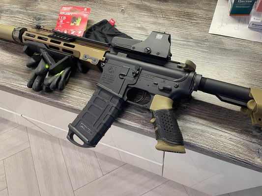 SLIP-ON RUBBER GRIP FOR LARGE AUTO PISTOL - NeonSales {{ shop.shopifyCountryName }}