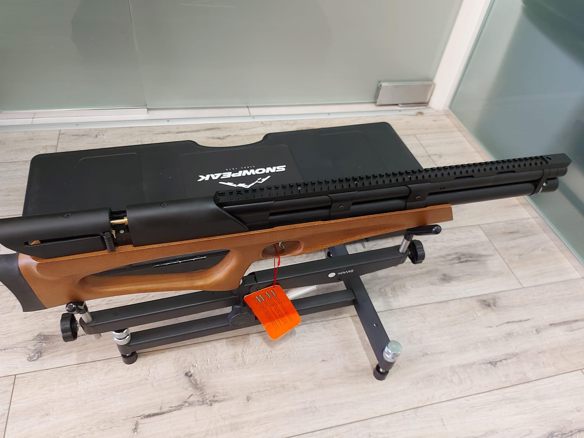 SNOWPEAK M40 SEMIAUTO PCP BULLPUP - .22 CAL - NeonSales {{ shop.shopifyCountryName }}