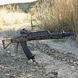 UTG® AK/AKM WINDOWED MAGAZINE (30 RND), 7.62X39MM - NeonSales {{ shop.shopifyCountryName }}