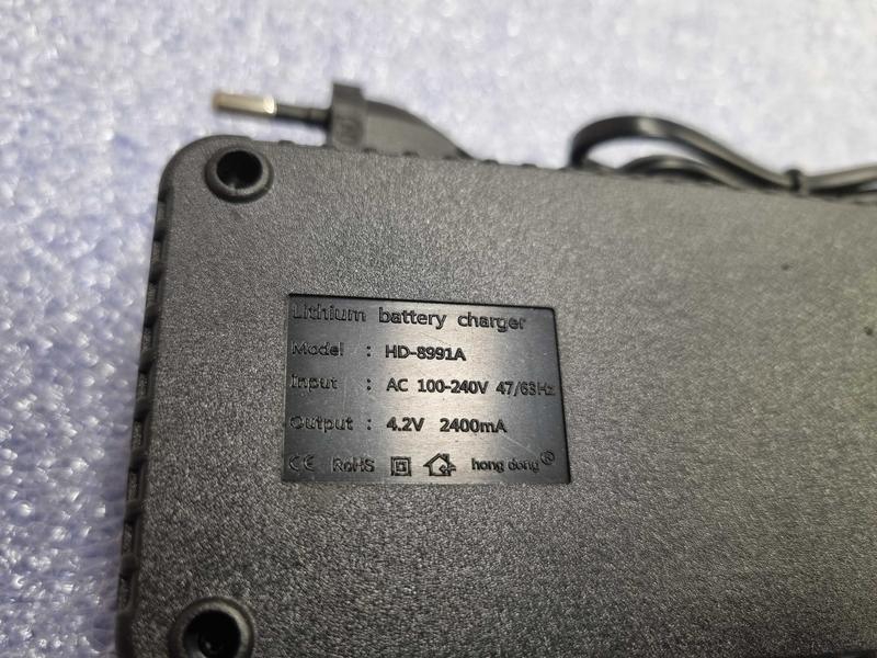 WLW DUAL BAY BATTERY CHARGER FOR LI-ION BATTERIES - NeonSales {{ shop.shopifyCountryName }}