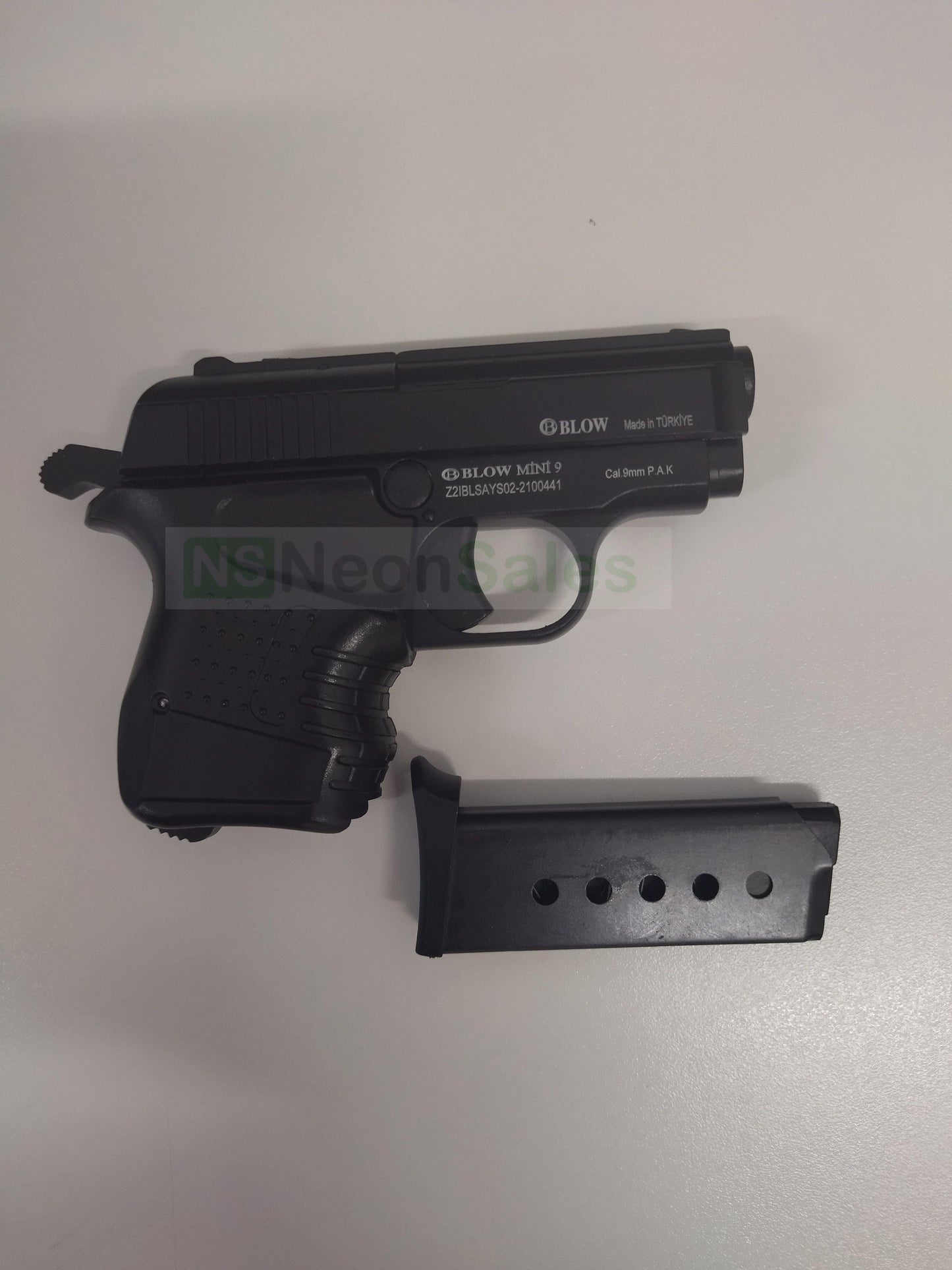 BLOW MINI 9 BLANK GUN + 25 BLANKS - NeonSales {{ shop.shopifyCountryName }}