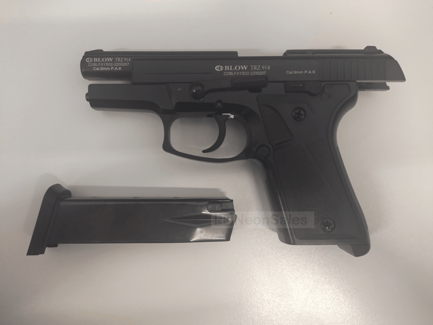 BLOW TRZ914 BLANK GUN - BLACK - NeonSales {{ shop.shopifyCountryName }}