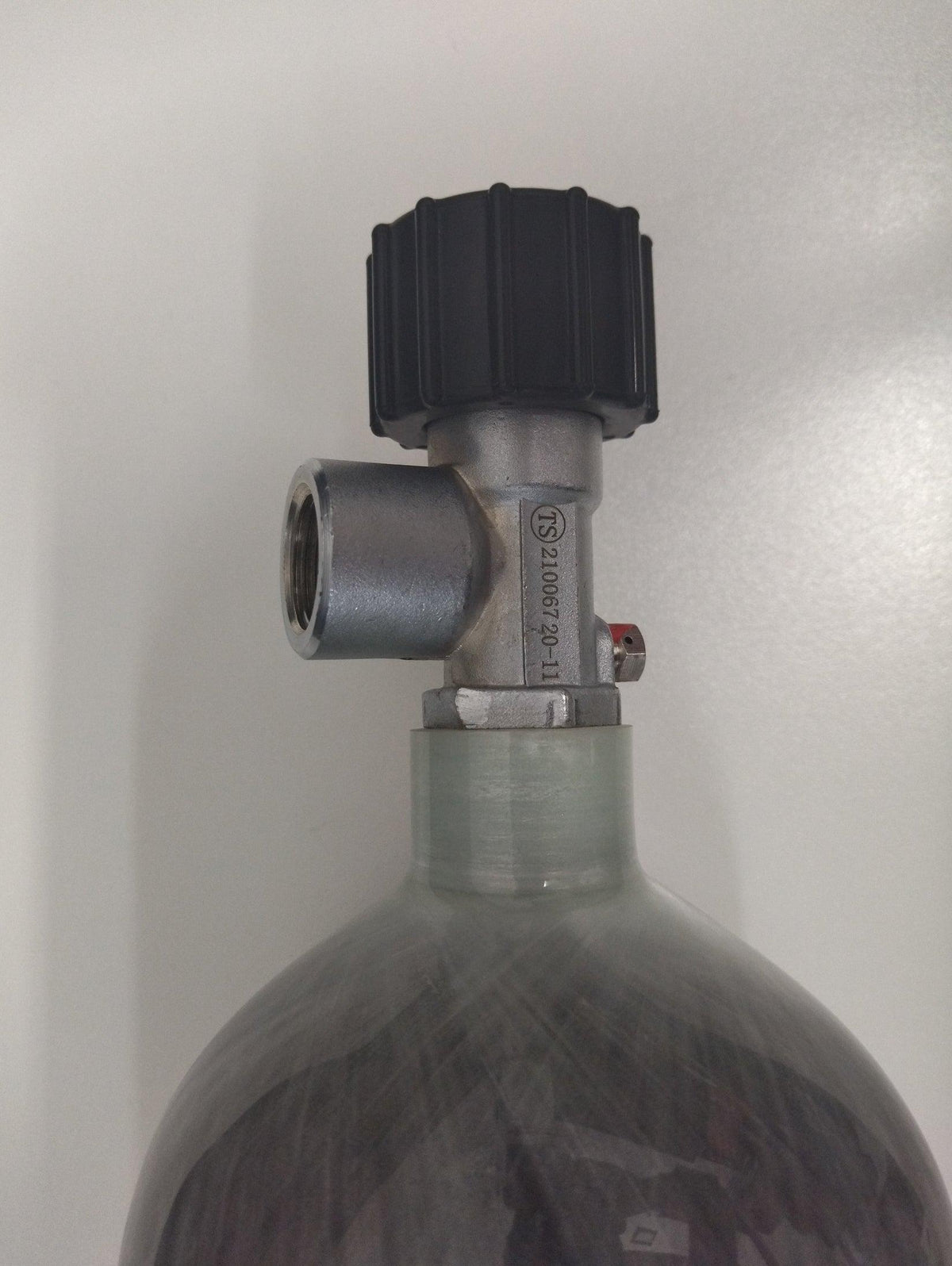 CARBON FIBER HOOP-WRAPPED CYLINDER 300BAR-2.5L
