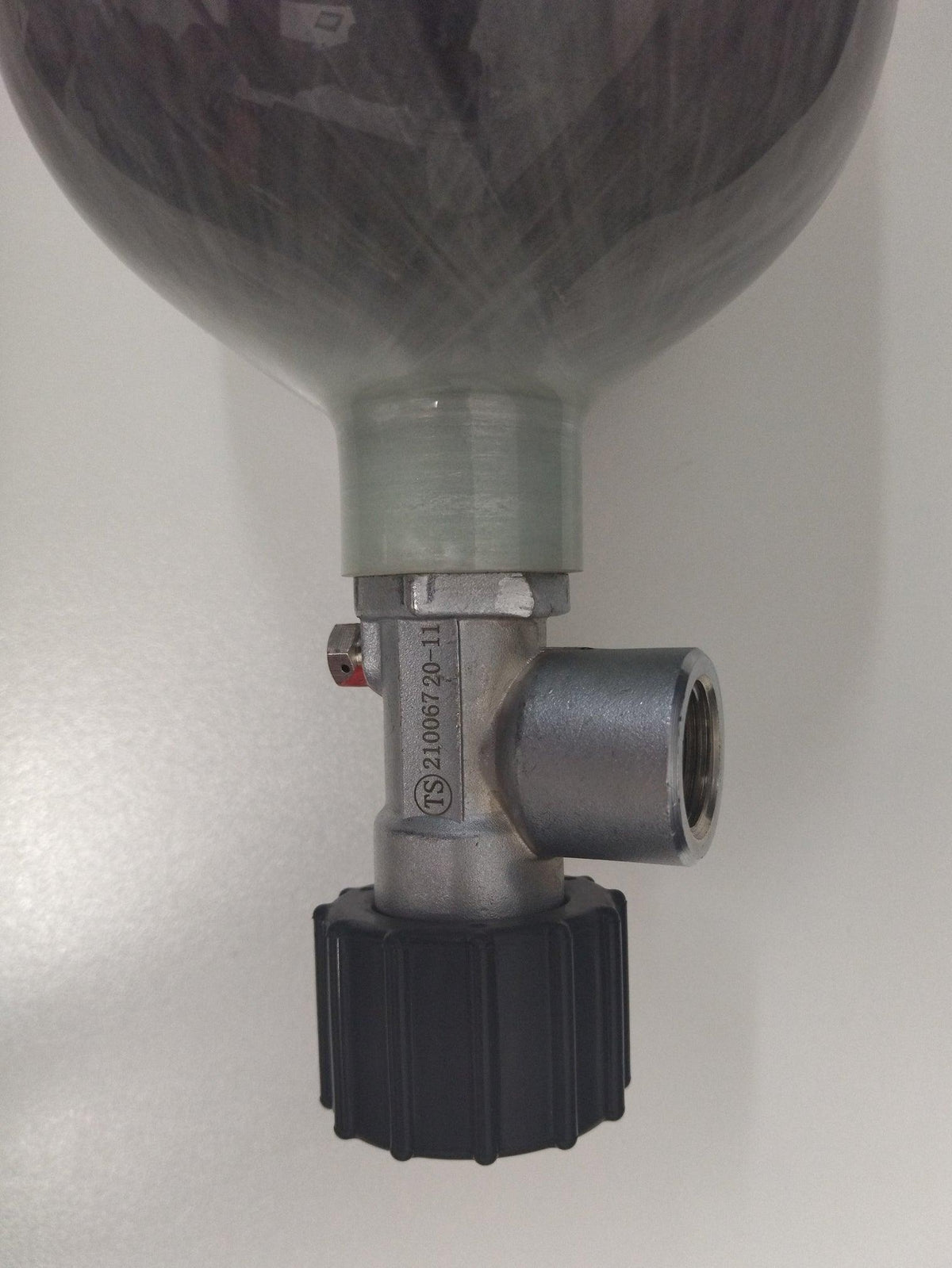 CARBON FIBER HOOP-WRAPPED CYLINDER 300BAR-2.5L