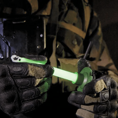 CYALUME SNAPLIGHT 6'' GREEN SAFETY LIGHT - NeonSales {{ shop.shopifyCountryName }}