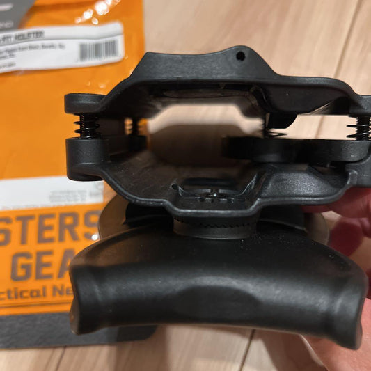 CYTAC MEGA FIT RIGHT HAND UNIVERSAL HOLSTER - NeonSales {{ shop.shopifyCountryName }}