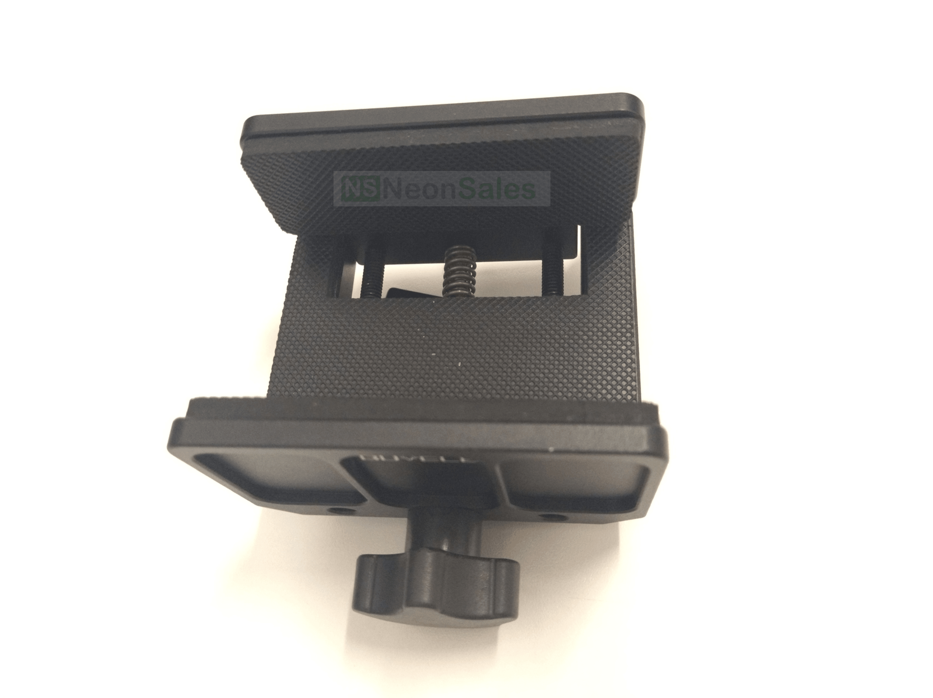DELETE - NeonSales {{ shop.shopifyCountryName }}