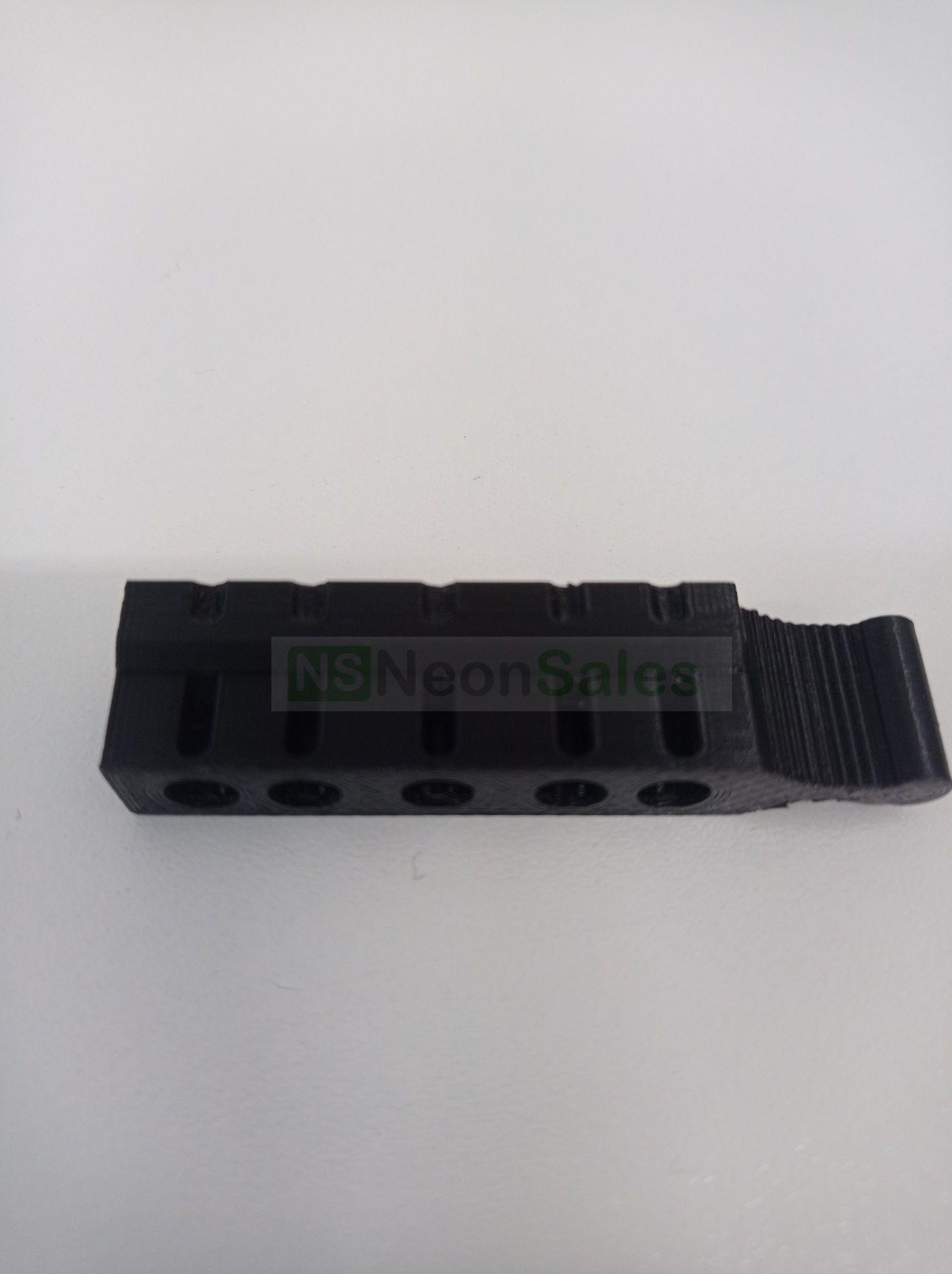 DELETE - NeonSales {{ shop.shopifyCountryName }}