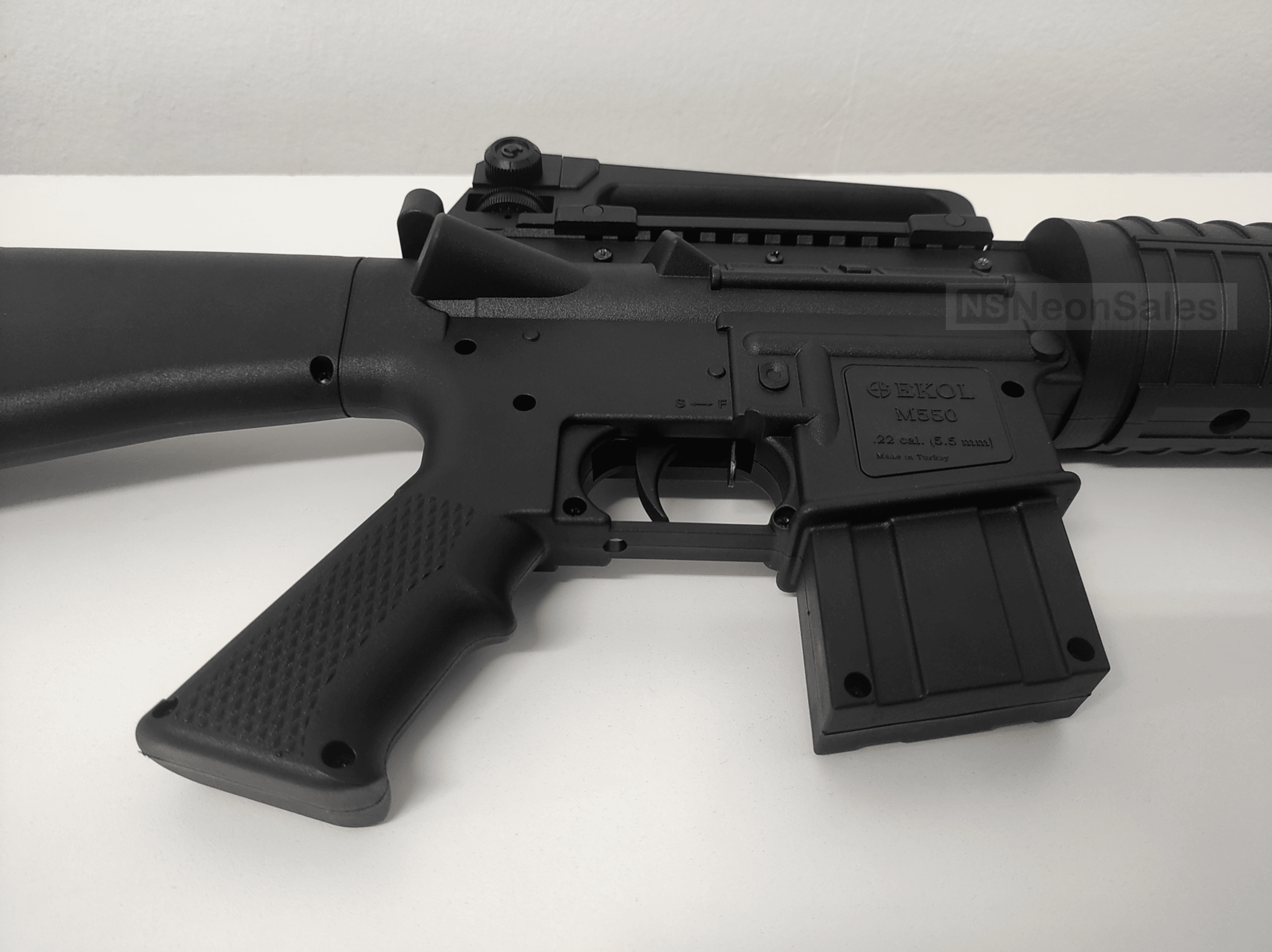EKOL MOD 550 (M16 REPLICA) BREAK BARREL RIFLE .22 - NeonSales {{ shop.shopifyCountryName }}