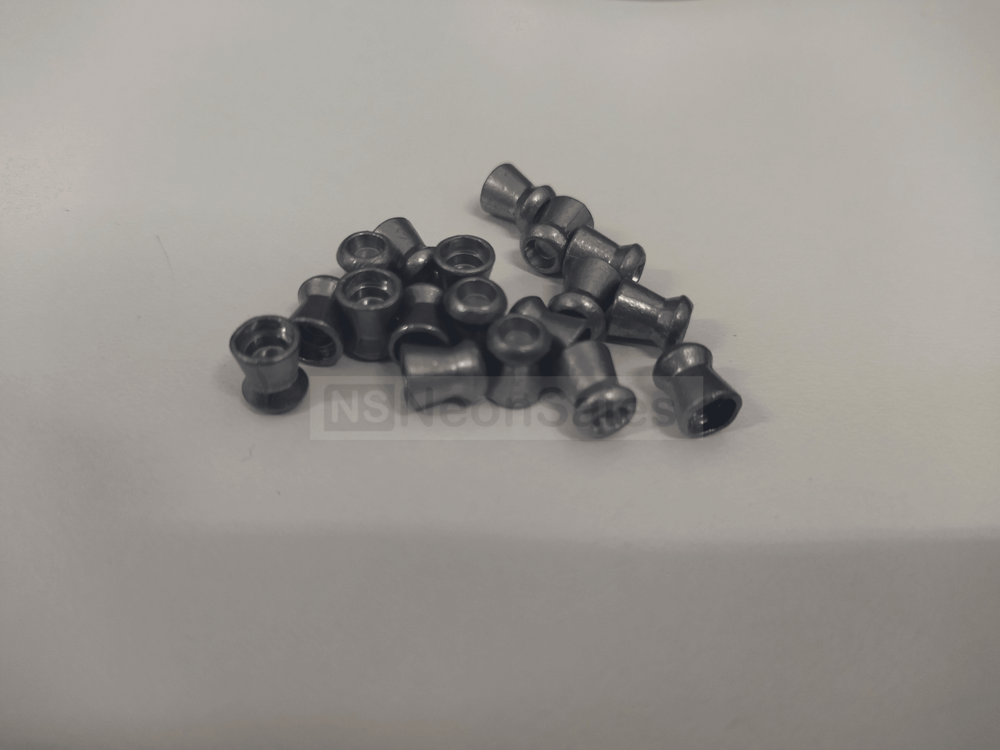 GAMO HOLLOWPOINT PELLETS .22 (15.43GR) - 250's - NeonSales {{ shop.shopifyCountryName }}