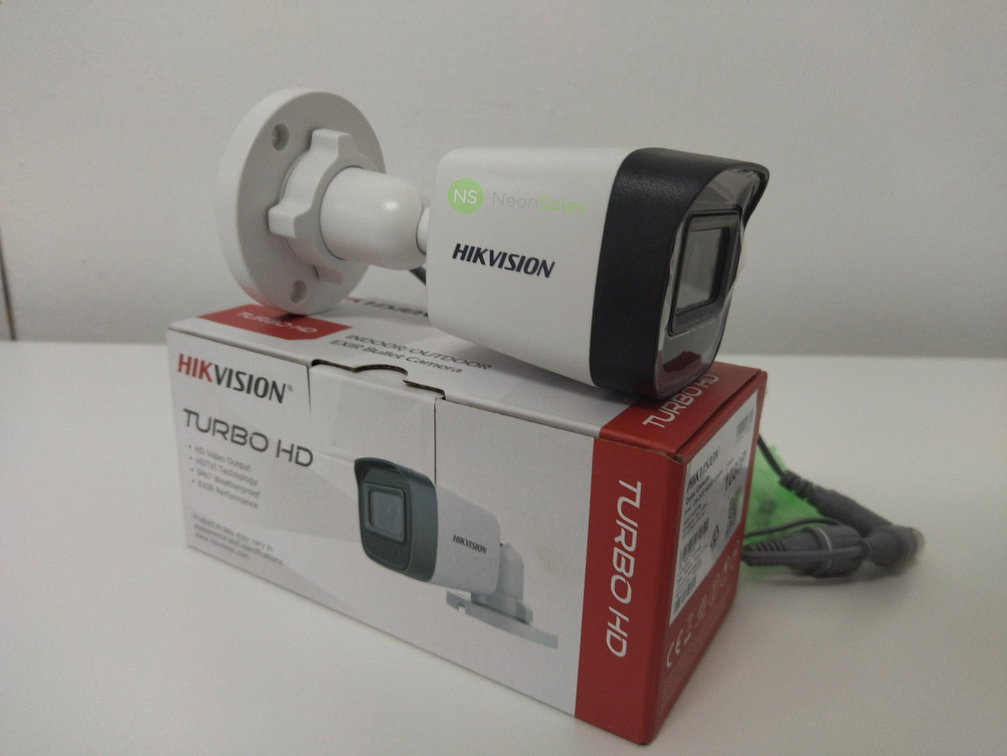 HIK EXIR1080P BULLET CAMERA DS-2CE16D0T-EXIPF2.8MM - NeonSales {{ shop.shopifyCountryName }}