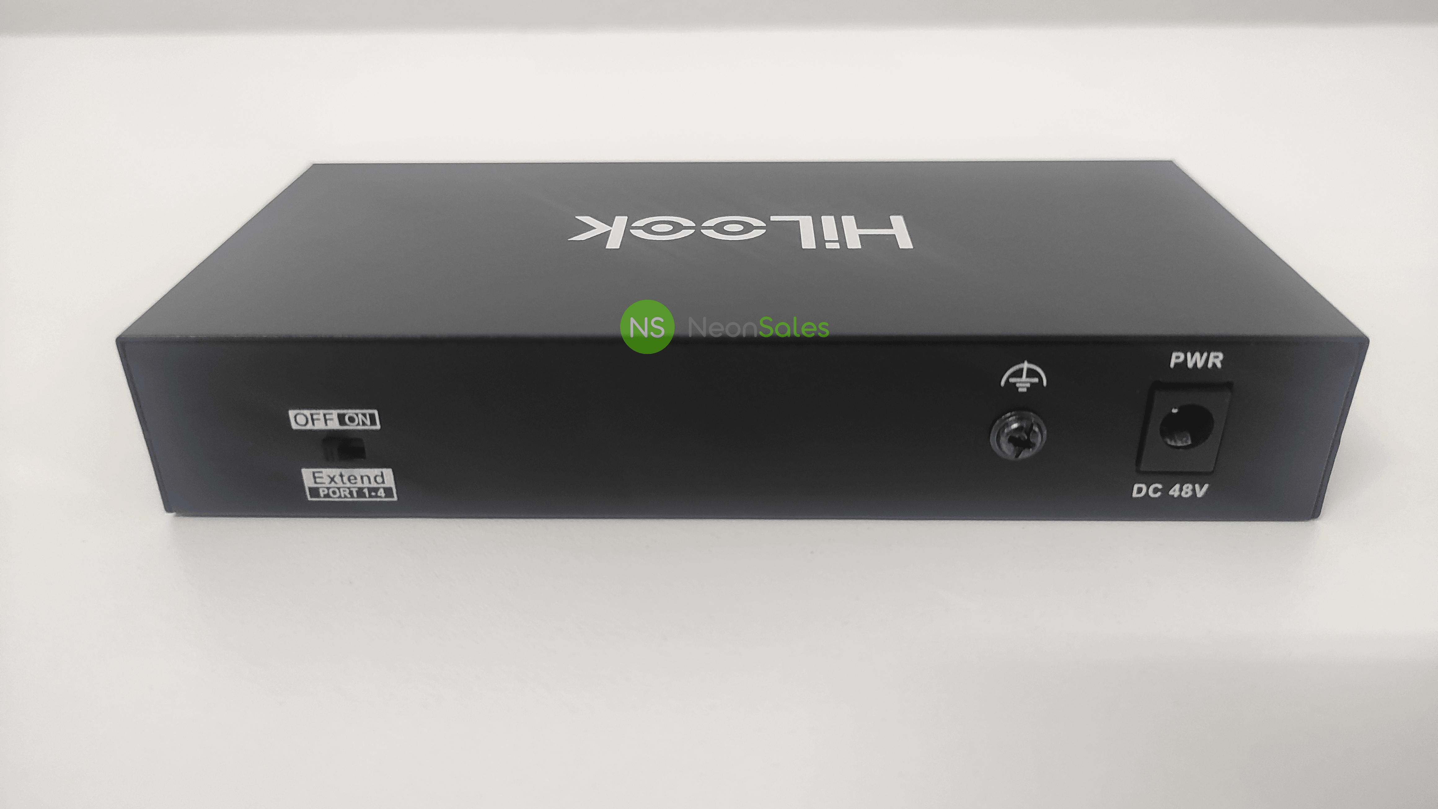 HILOOK 4 PORT POE SWITCH 10/100MBPS NS-0106P-35 - NeonSales {{ shop.shopifyCountryName }}