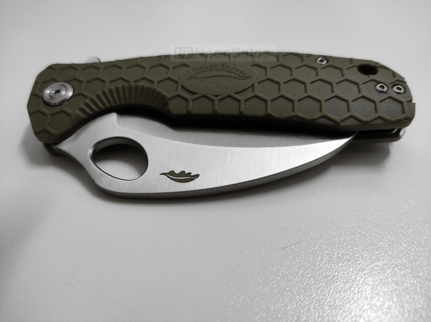 HONEY BADGER CLAW FLIPPER - LARGE OLIVE DRAB - NeonSales {{ shop.shopifyCountryName }}