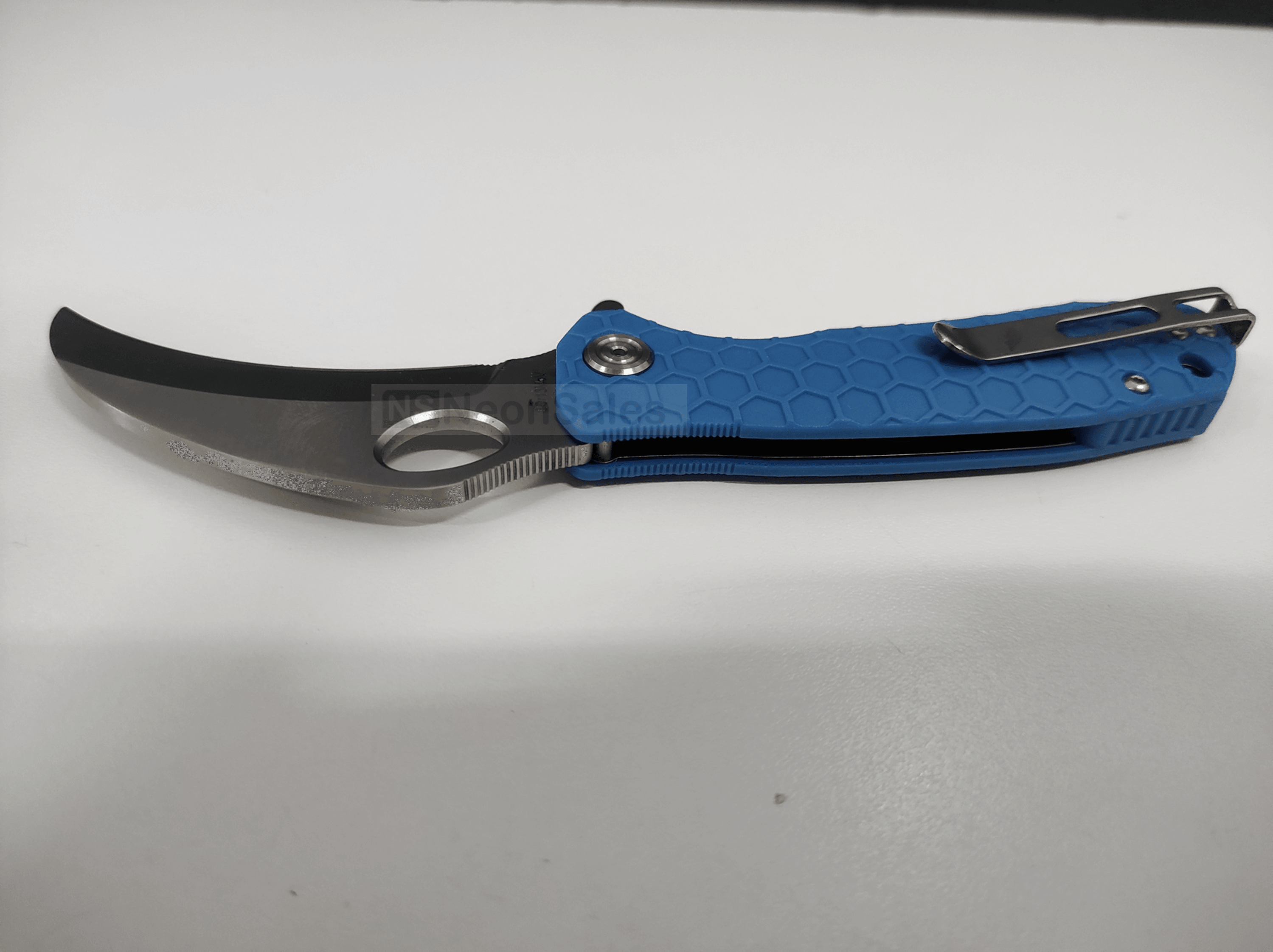 HONEY BADGER CLAW FLIPPER - MEDIUM BLUE - NeonSales South Africa