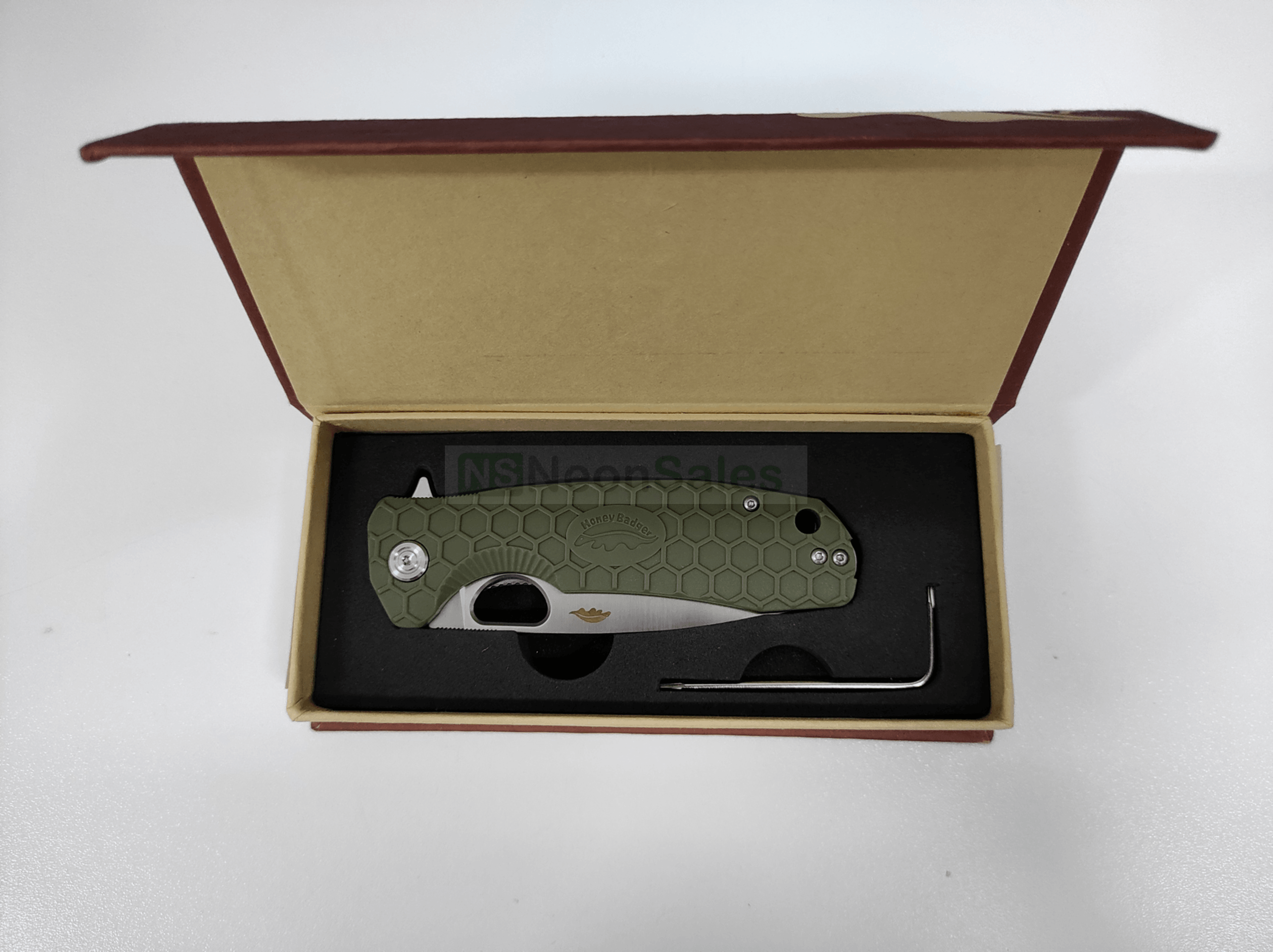 HONEY BADGER DROP-POINT FLIPPER D2 - LARGE OLIVE - NeonSales South Africa