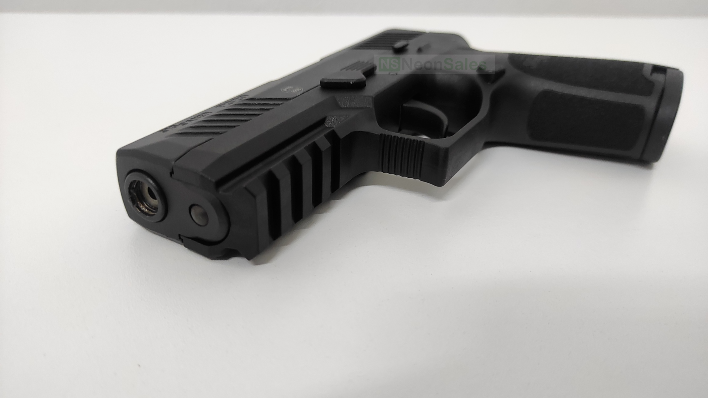 SIG SAUER P320 BLANK GUN - LICENSED REPLICA