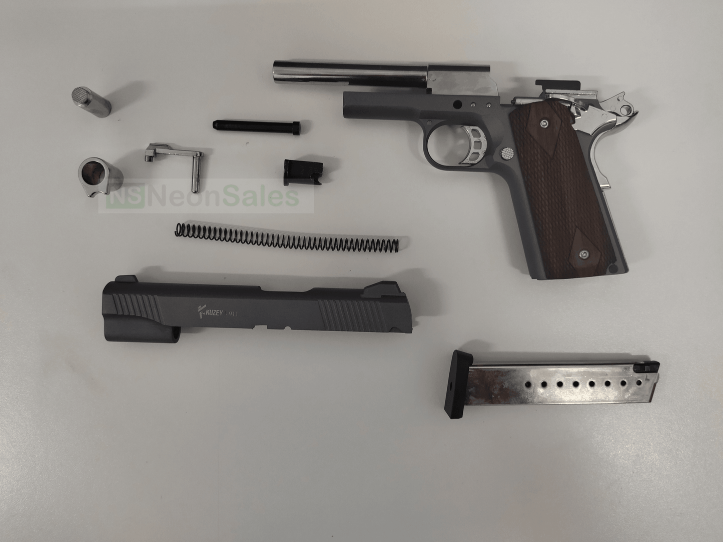 KUZEY 911 BLANK GUN - SMOKED W/ WALNUT GRIPS - NeonSales {{ shop.shopifyCountryName }}