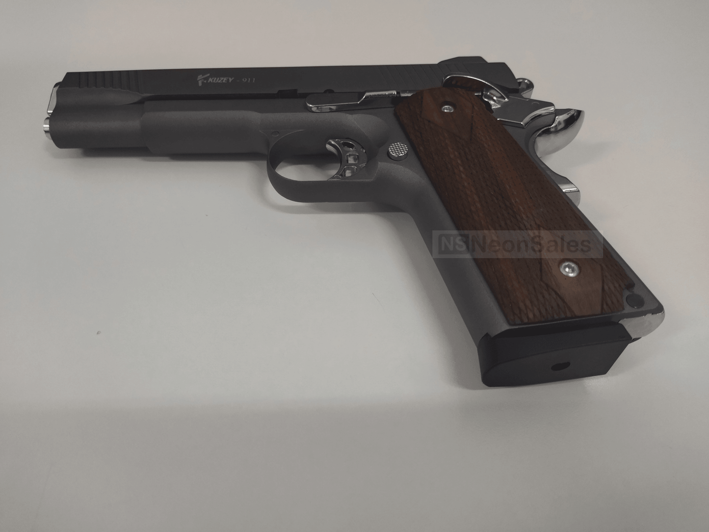 KUZEY 911 BLANK GUN - SMOKED W/ WALNUT GRIPS - NeonSales {{ shop.shopifyCountryName }}