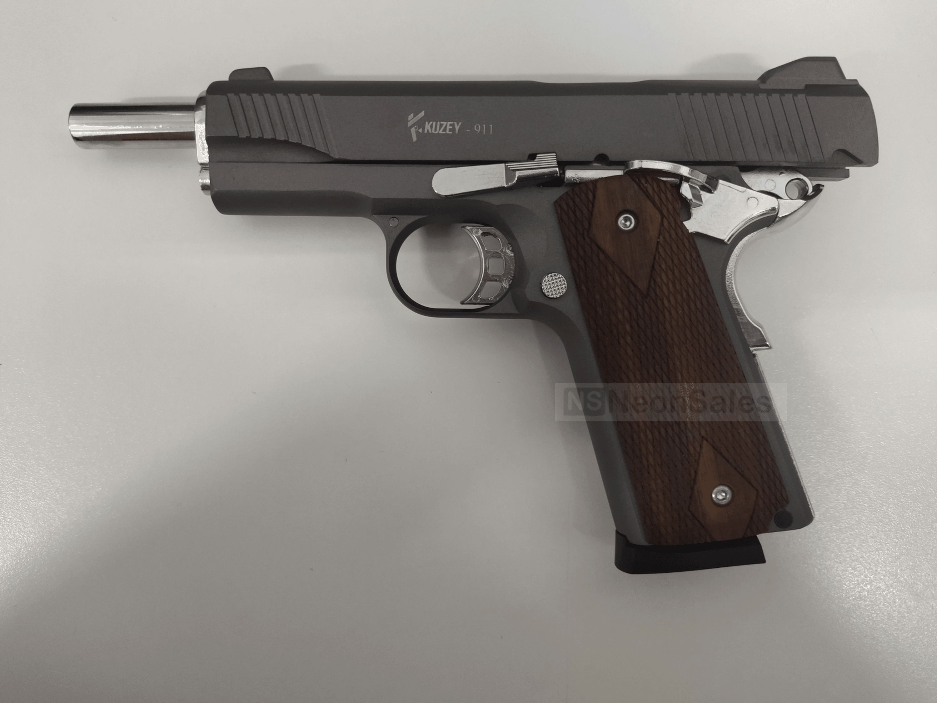 KUZEY 911 BLANK GUN - SMOKED W/ WALNUT GRIPS - NeonSales South Africa