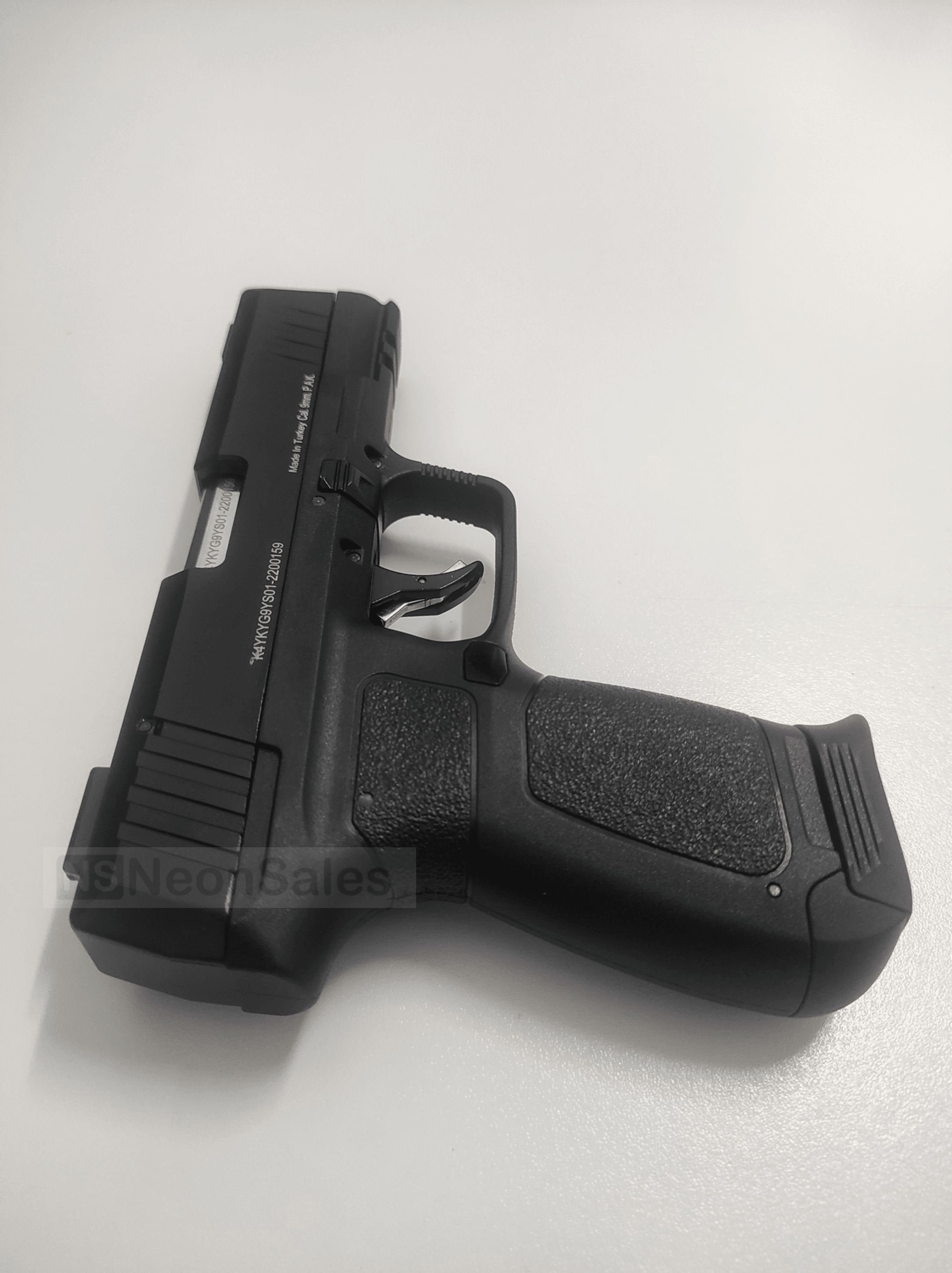 KUZEY P122 BLANK GUN 9X22MM - BLACK - NeonSales {{ shop.shopifyCountryName }}