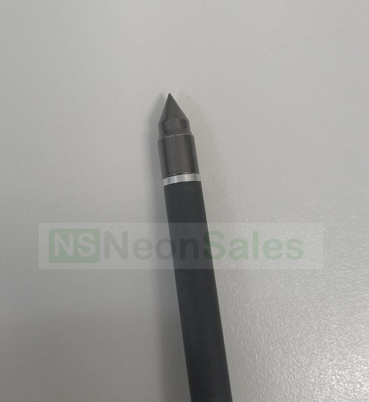 MANKUNG 30'' CARBON ARROW BLK - 1'S - NeonSales {{ shop.shopifyCountryName }}